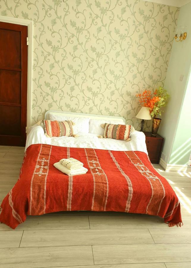 Beautiful Double En-Suite Room, Separate Entrance, Ilford, Central Line Gants Hill, Free Parking Exteriér fotografie